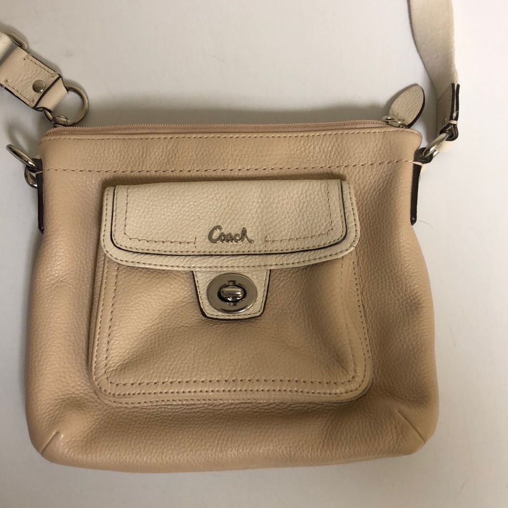 Coach shoulder purse